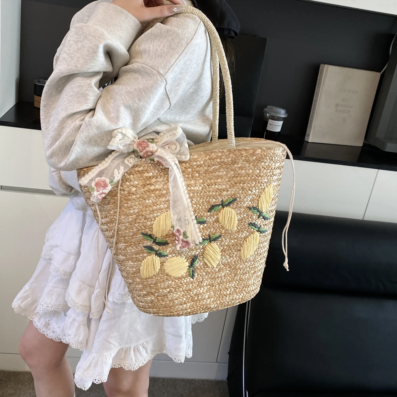 大容量ビーチショルダーバッグデザイナー刺繍ハンドバッグ夏の手 - Beach Bag Straw のレビューと価格