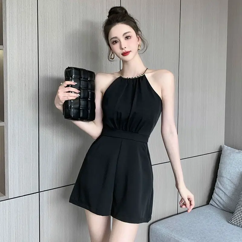 クールな白人女性用ショートパンツ オフィス ライト バケーシ - Summer Clothing Trends 2025 のレビューと価格