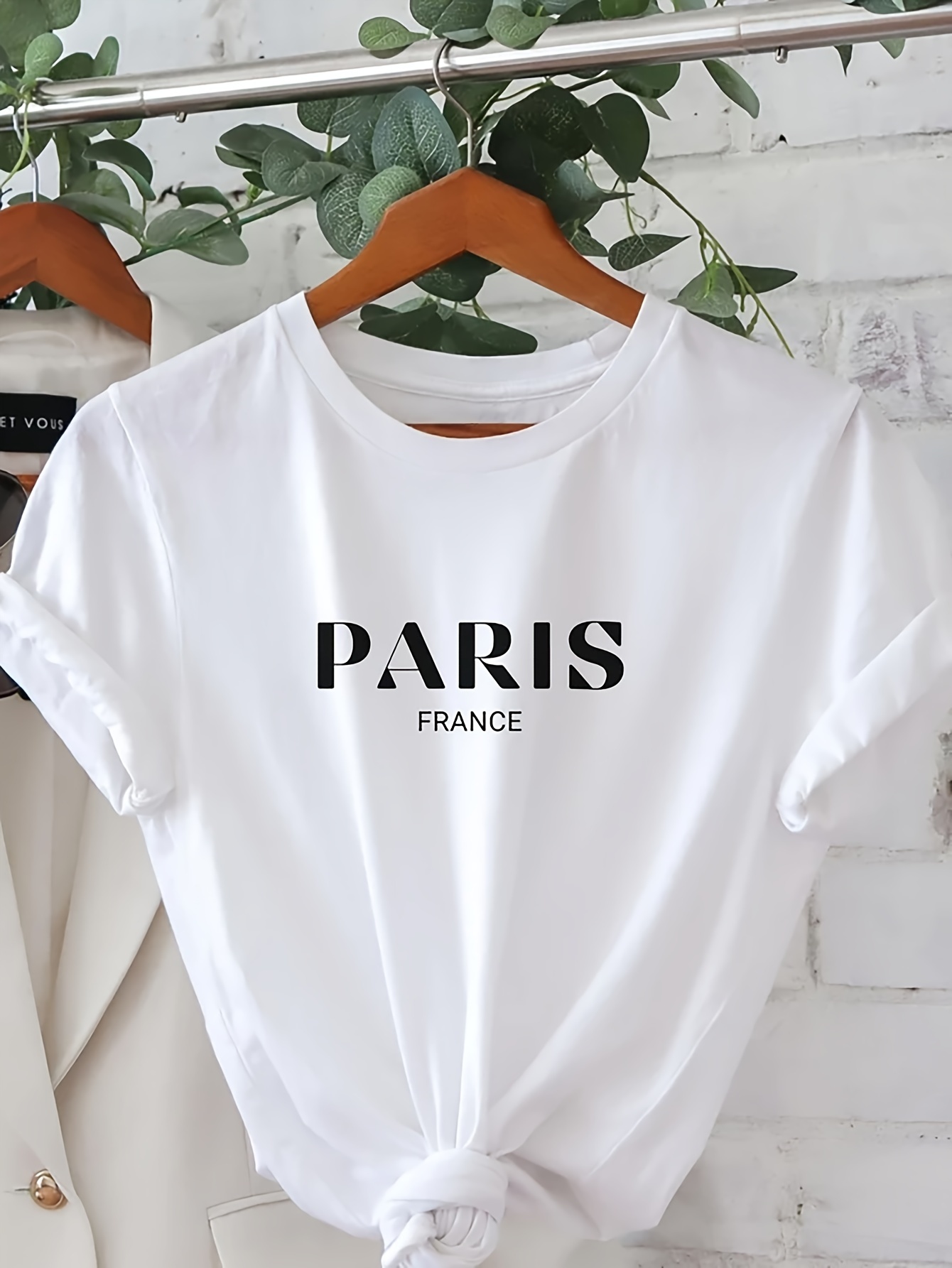 女性用カジュアル半袖クルーネックTシャツ、パリのプリント文字 - Summer Clothing In Paris のレビューと価格