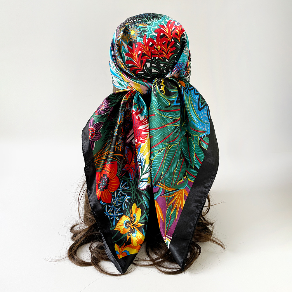 正方形のシルクスカーフ女性の高級ブランドサテンプリントヒジャ - Summer Clothing Hijab のレビューと価格
