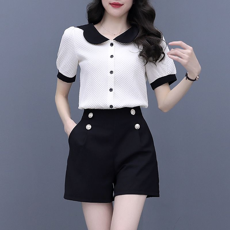 コントラストカラーボタンショートセット レディース 2ピース - Summer Clothing Trends 2025 のレビューと価格
