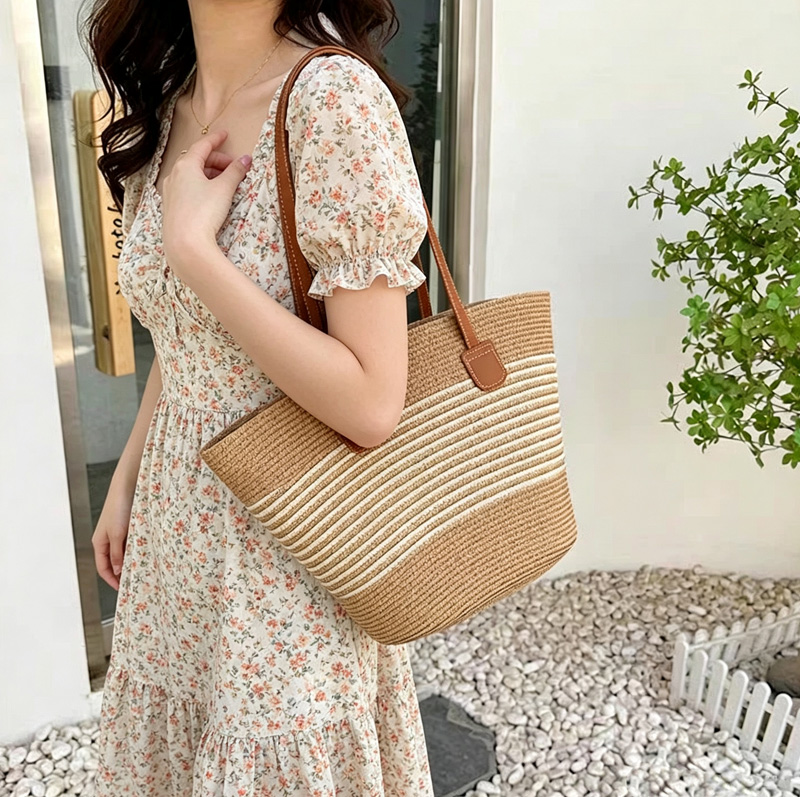CLAREGQI レディース ストライプストロートートバッグ - Beach Bag Straw のレビューと価格