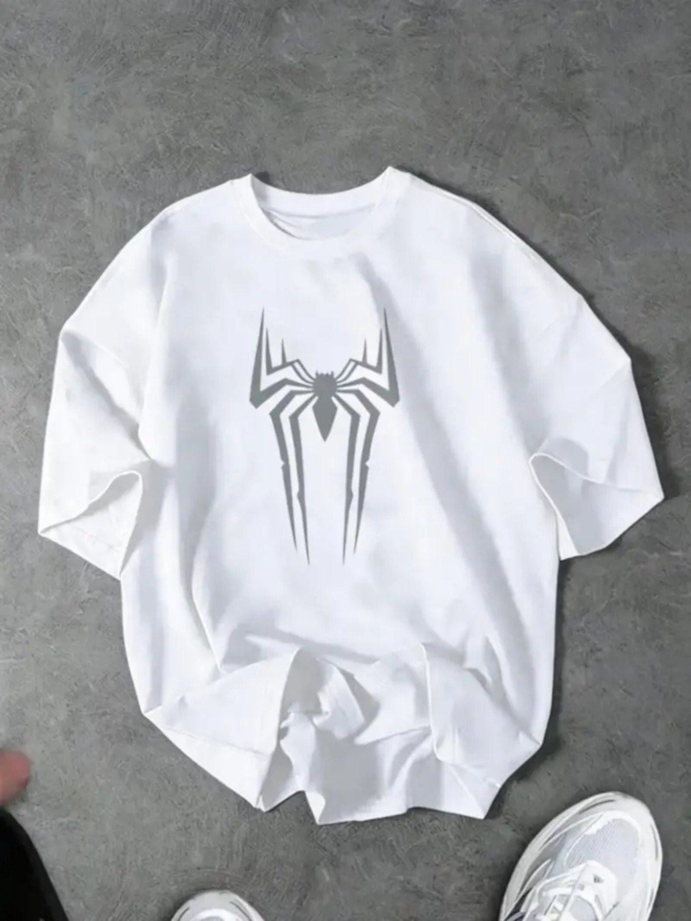 スパイダープリントのメンズ半袖シャツは夏の必需品です。 男性 - Summer Clothing Must Haves のレビューと価格