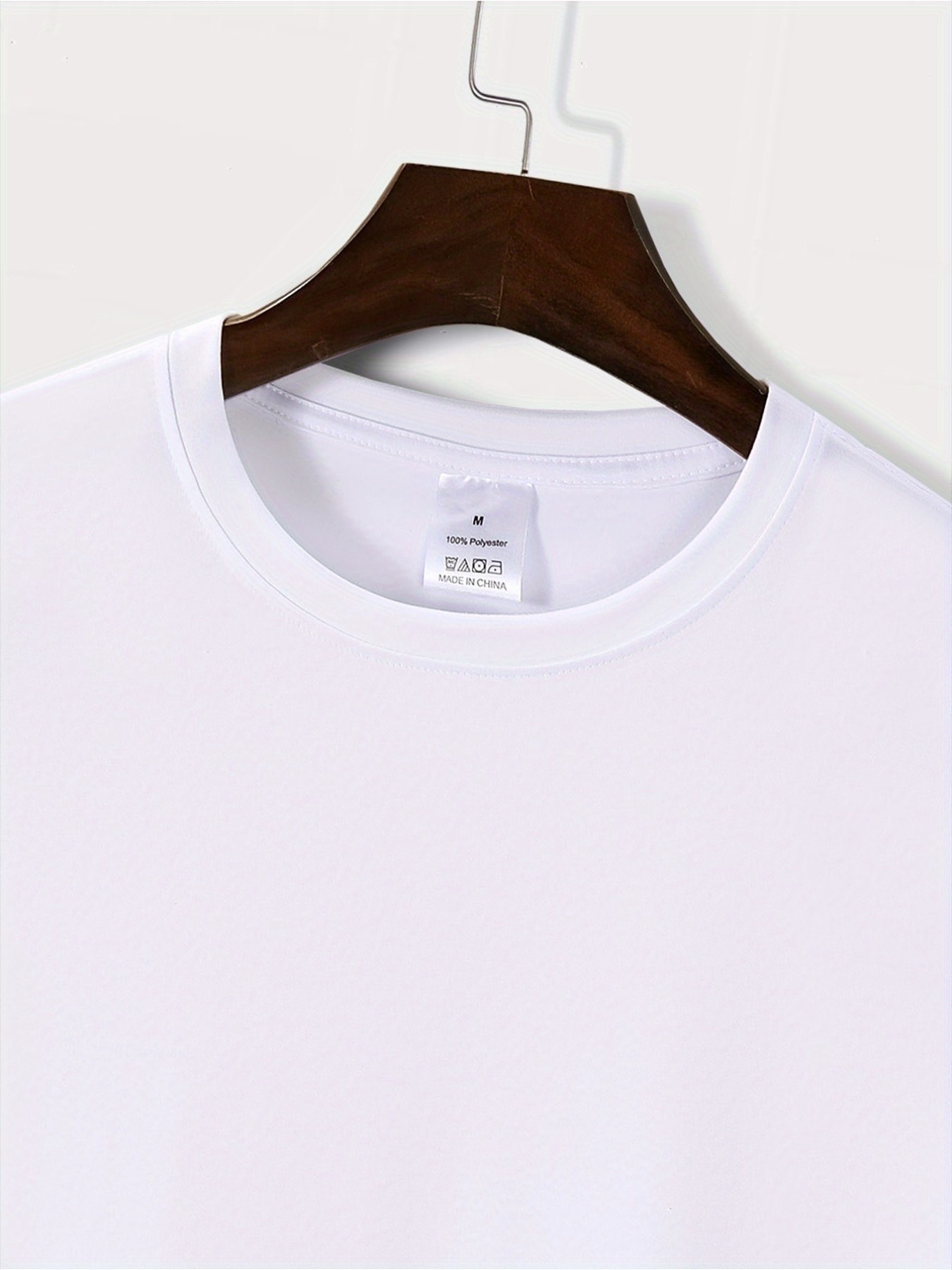 スパイダープリントのメンズ半袖シャツは夏の必需品です。 男性 - Summer Clothing Must Haves のレビューと価格