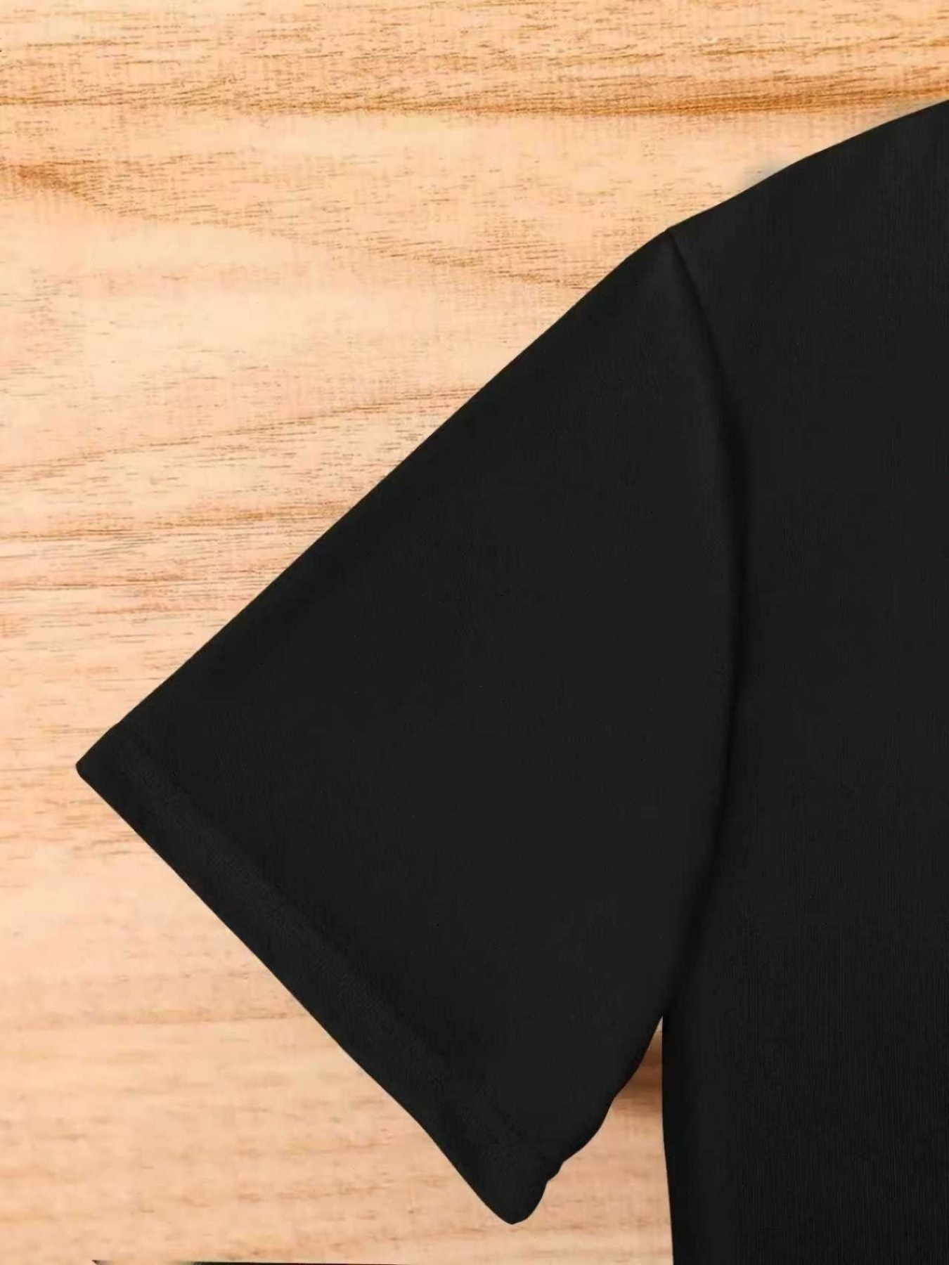 スパイダープリントのメンズ半袖シャツは夏の必需品です。 男性 - Summer Clothing Must Haves のレビューと価格