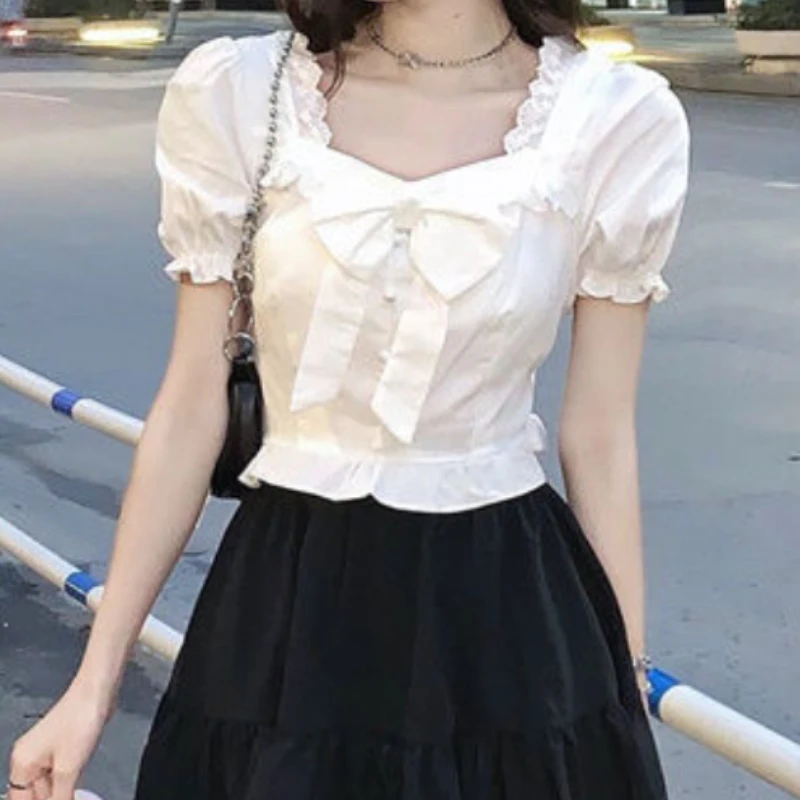 女性用スクエアカラーの白いブラウス,蝶ネクタイデザイン,トレ - Crop Blouse Linen のレビューと価格
