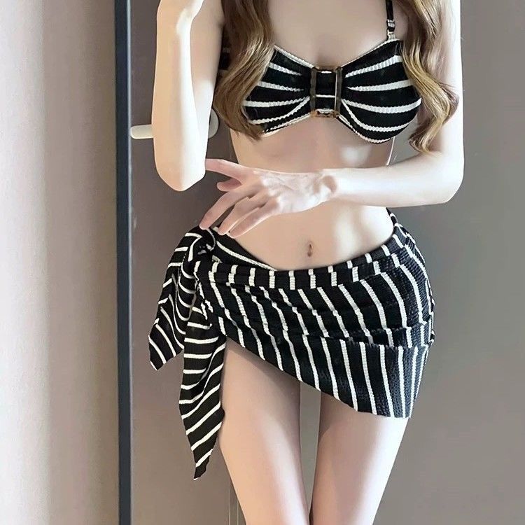 2026年新作 レディース ブラックストライプ ホルタービキ - Bikini Set Push Up のレビューと価格